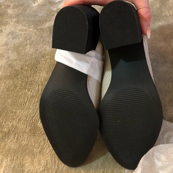 Steve Madden Petra Open Side Bootie - White Snake - Picture 6 of 8